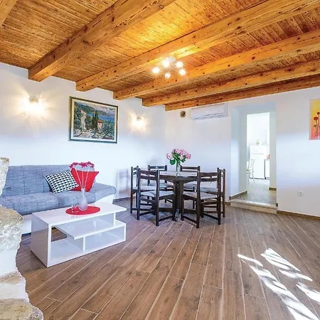 Vakantiehuis Three-bedroom In