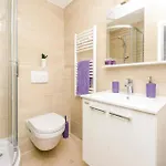 Holiday home Three-bedroom In Mrcevo