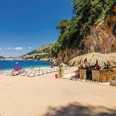 Three-bedroom In * Mrcevo