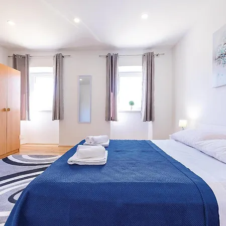 Three-bedroom In * Mrcevo