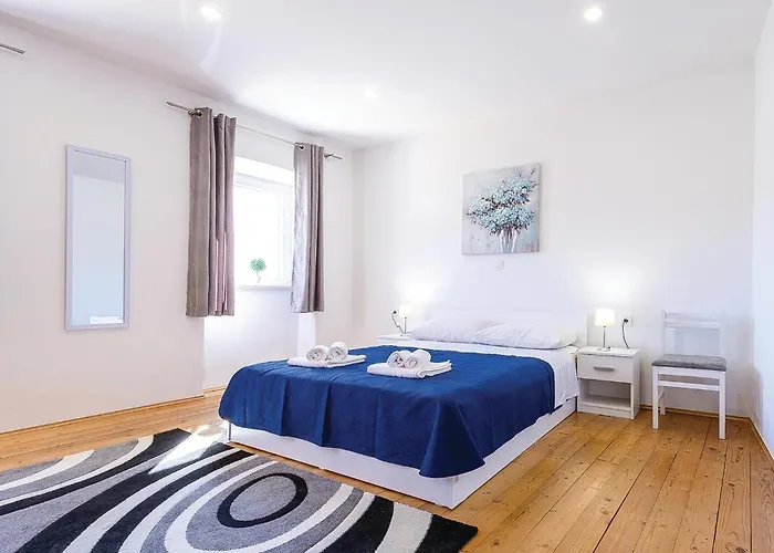 Ferienhaus Three-bedroom In *